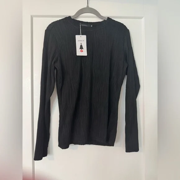 NWT Zesica Black Ribbed Long Sleeve Top Size M - Picture 2 of 4